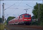 RE10435 mit Schublok 111 111 nach Dortmund an Km 29.0 14.6.2009