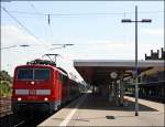 111 132 mit dem RE14013 in Minden 31.7.2009