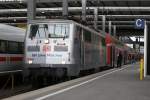 111 027-9  850 Jahre Mnchen  mit einem RE nach Augsburg in Mnchen Hbf am 30.05.09
