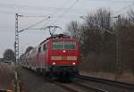 111 124-4 mit dem RE10422 (+20) nach Aachen an Km 28.9 KBS 485 23.3.10
