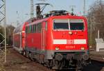 111 113-7 mit dem RE10426 nach Aachen bei der Einfahrt in Mnchengladbach Hbf 6.4.10