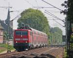 111 111 mit dem RE10410 aus Dortmund nach Aachen am Km 29.0 bei Geilenkirchen, 22.5.10