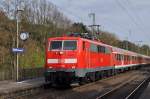 111 012 im Bahnhof Voerde am 16.04.2010