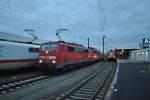111 142-6, verlsst mit Lokzug gegen 17:25 Uhr Hannover HBF am 14.11.10