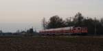 Hier der RE nach Regensburg hbf mit der 111 184 -8 am 28.11.2010 .