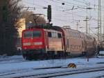 RE4 wird am 30.12.2010 von 111 155 in den Bahnhof Aachen West geschoben.