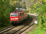111 079-0 hat soeben mit ihrem Regionalexpress die Enzbrcke bei Besigheim berquert und rollt nun gen Bietigheim.11.05.2005  