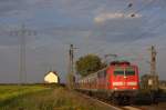 Die 111 125-1 fuhr am 26.09.2011 durch Herrath.