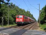 111 139-2 mit RE 14147 Emden Hauptbahnhof-Mnster Hauptbahnhof bei Neudrpen am 16-7-2010. 