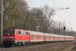 111 111 fuhr am 27.3.12 mit einem umgeleiteten RB 35 Verstrker durch Ratingen-Lintorf.