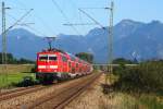 111 181-4 beschleunigt den RE nach Mnchen - Bernau - 09-09-2012