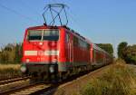 Am Sonntag den 16.9.2012 ist die 111 117 mit einem RE4 zwischen Korschenbroich und Kleinenbroich in Richtung Dortmund unterwegs......der nchste Halt findet in Neuss Hbf statt.