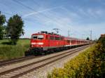 Die 111 159 mit einer RB nach Salzburg am 14.08.2011 unterwegs bei Hilperting.