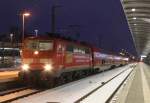 111 121 (Saarland/Rheinland-Pfalz Ticket) steht als RE Saarbrcken - Kaiserslautern am 24.01.2012 in Kaiserslautern