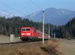 Die 111 026 mit einer RB nach Innsbruck am 04.04.2013 unterwegs bei Klais.