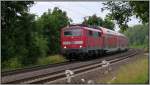 Unterwegs bei Rimburg auf der KBS 485. Der RE 4 mit der 111 009-7 nach Aachen.
Anfang Juli 2013 bildlich festgehalten.