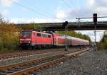 RE 4 nach Aachen Hbf bei der Durchfahrt in Korschenbroich von der 111 125-1 gezogen.
9.11.2013