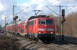 111 071 am 30.11.13 mit der Regionalbahn nach Salzburg bei Haar/München