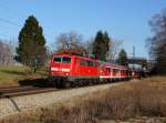 Die 111 043 mit einem RE am 14.12.2013 unterwegs bei Übersee.