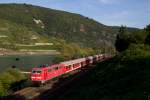 111 127-7 mit dem RE 12190 (Frankfurt (Main) Hbf - Koblenz Hbf) in Trechtingshausen am 17.09.14