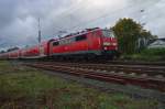 Abendstimmung in Rheydt, 111 101-2 ziehr einen RE4 gen Aachen aus dem Hbf.