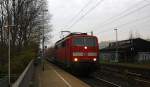 111 125-1 DB kommt die Kohlscheider-Rampe hoch aus Richtung Neuss,Herzogenrath mit dem RE4 aus Dortmund-Hbf-Aachen-Hbf und fährt durch Kohlscheid in Richtung Richterich,Laurensberg,Aachen-West.