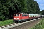 DB Regio 111 048, im Einsatz für DB Fernverkehr, befindet sich am 22.07.12 im Wiehengebirge zwischen Ostercappeln und Vehrte mit dem sonntäglichen IC 2417 auf der Fahrt von Flensburg nach