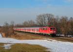 111 005 mit einem RE am 21.02.2012 bei Hilperting.