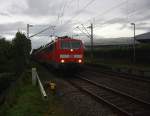 111 112 DB kommt die Kohlscheider-Rampe hoch aus Richtung Neuss,Herzogenrath mit dem RE4 aus Dortmund-Hbf nach Aachen-Hbf und fährt durch Kohlscheid in Richtung