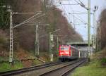 111 147-5 DB kommt die Kohlscheider-Rampe hoch aus Richtung Neuss,Herzogenrath mit dem RE4 aus Dortmund-Hbf nach Aachen-Hbf und fährt durch Kohlscheid in Richtung Richterich,Laurensberg,Aachen-West. Aufgenommen von Bahnsteig 1 in Kohlscheid. 
Bei Sonne und Wolken am Nachmittag vom 2.1.2016.