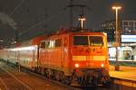 111 103 steht mit RE 4 nach Aachen Hbf. im Dortmunder Hbf. 2.1.2016