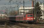 111 039 am 12.12.15 auf dem Weg nach Salzburg am Münchner Heimeranplatz