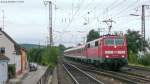 Ebenfalls am 21.8.09 zog 111 171 eine RB von Würzburg nach Treuchtlingen durch den dreigleisigen Bereich in Ansbach.