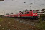 RE4 nach Aachen Hbf verlässt Rheydt am heutigen Nachmittag im Regen. 5.3.2016