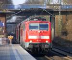 111 191 DB kommt mit dem RE4 Verstärkerzug von Düsseldorf-Hbf nach Aachen-Hbf und kommt aus Richtung