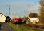 Zweimal RE4 am Bü Dahler Weg in Wickrath. 29.3.2016