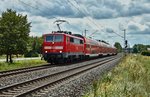 111 206-9 ist hier am 09.08.16 als RE bei Thüngersheim zu sehen der in Richtung Frankfurt/M.