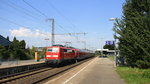 111 028 DB  kommt mit dem RE4 von Dortmund-HBf nach Aachen-Hbf und kommt aus Richtung Neuss-Hbf,Mönchengladbach-Hbf  und hält in Rheydt-Hbf und fährt dann weiter in Richtung