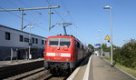 Ein Nachschuss von der 111 127-7 DB schiebt den RE4 aus Aachen-Hbf nach Dortmund-Hbf und kommt aus Richtung