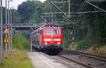 111 012 DB kommt mit dem RE4 von Dortmund-HBf nach Aachen-Hbf und kommt aus Richtung Neuss-Hbf,Mönchengladbach-Hbf,Rheydt-Hbf,Wickrath,Beckrath,Herrath,Erkelenz,Baal,Hückelhoven-Baal,Brachelen und fährt in Lindern ein und fährt dann weiter in Richtung Süggerrath,Geilenkirchen,Frelenberg,Zweibrüggen,Übach-Palenberg,Rimburg,Finkenrath,Hofstadt,Herzogenrath, Kohlscheid,Richterich,Laurensberg,Aachen-West,Aachen-Schanz,Aachen-Hbf. 
Aufgenommen vom Bahnsteig 2 in Lindern.
Am Abend vom 17.9.2016.