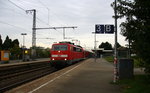 111 010 DB kommt mit dem RE4 von Dortmund-HBf nach Aachen-Hbf und kommt aus Richtung Neuss-Hbf,Mönchengladbach-Hbf und hält in Rheydt-Hbf und fährt dann weiter in Richtung Wickrath,Beckrath,Herrath,Erkelenz,Baal,Hückelhoven-Baal,Brachelen,Lindern,Süggerrath,Geilenkirchen,Frelenberg,Zweibrüggen,Übach-Palenberg,Rimburg,Finkenrath,Hofstadt,Herzogenrath, Kohlscheid,Richterich,Laurensberg,Aachen-West,Aachen-Schanz,Aachen-Hbf. Aufgenommen vom Bahnsteig 3 in Rheydt-Hbf. 
Am Abend vom 20.9.2016.