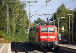 Ein Nachschuss von der 111 127-7 DB schiebt den RE4 aus Aachen-Hbf nach Dortmund-Hbf und kommt aus Richtung