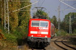 111 119  DB kommt mit dem RE4 von Dortmund-HBf nach Aachen-Hbf und kommt aus Richtung Neuss-Hbf,Mönchengladbach-Hbf,Rheydt-Hbf,Wickrath,Beckrath,Herrath und fährt in Erkelenz ein und fährt dann weiter in Richtung Baal,Hückelhoven-Baal,Brachelen,Lindern,Süggerrath,Geilenkirchen,Frelenberg,Zweibrüggen,Übach-Palenberg,Rimburg,Finkenrath,Hofstadt,Herzogenrath, Kohlscheid,Richterich,Laurensberg,Aachen-West,Aachen-Schanz,Aachen-Hbf. Aufgenommen vom Bahnsteig 1 in Erkelenz.
 Bei schönem Herbstwetter am Nachmittag vom 22.10.2016.