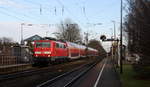 111 115 DB kommt die Kohlscheider-Rampe hoch aus Richtung Neuss,Herzogenrath mit dem RE4 aus Dortmund-Hbf nach Aachen-Hbf und fährt durch Kohlscheid in Richtung Richterich,Laurensberg,Aachen-West,Aachen-Schanz,Aachen-Hbf. Aufgenommen vom Bahnsteig 1 in Kohlscheid. Bei Sonnenschein am Kalten Vormittag vom 2.2.2017. 