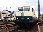 E-LOK 111 001-4 MIT PENDELZUG IN SIEGEN(LOKSCHUPPENFEST)  Mit111 001-4,Diesellok 212 372-7 und Abteilwagen in Rot-Beige aus KOBLENZ-LÜTZEL  wurden beim Lokschuppenfest 2018 Pendelfahrten zwischen