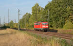 111 096 war am 20.09.18 vom Werk Dessau aus auf Probefahrt. Hier rollt sie durch Muldenstein Richtung Wittenberg.