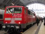 DB 111 193 steht mit dem RE 4516 nach Fulda am 20.12.2011 abfahrbereit in Frankfurt (M) Hbf.