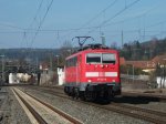 Die Frisch untersuchte Mnchner 111 123-6 durchfhrt am 16.Mrz 2012 als Lz nach Mnchen den Bahnhof Kronach.