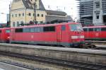 111 049 wartet am 31.03.07 in Augsburg Hbf auf ihren nchsten Einsatz