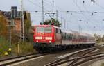 GfF 111 200-2 D-GfF mit   Ski-Express   im Halt Bf Ducherow am 28.10.2020.